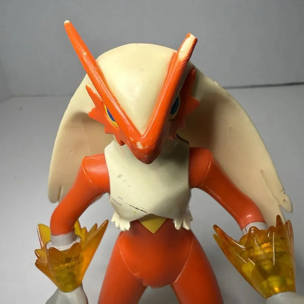 Pokémon Blaziken Deluxe Electronic Talking Figure 2007 Jakks Pacific